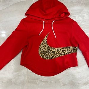 Women’s Nike hoodie size small